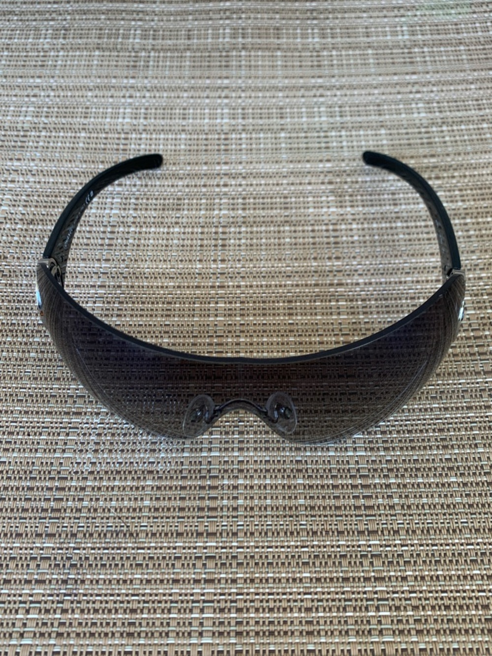 CHANEL Black Shield Sunglasses with Silver Double-C Accents Y2K 
EXTREMELY RARE - Picture 5 of 8